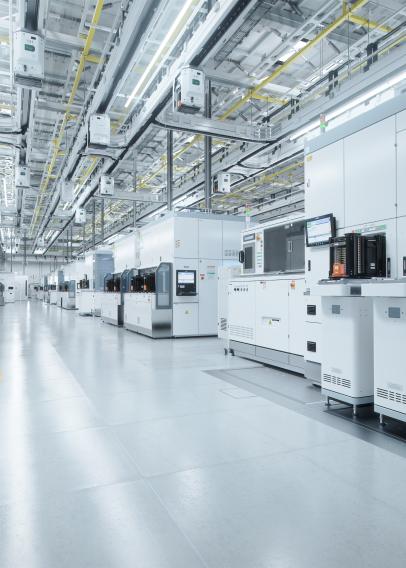 Sterile cleanroom with white floors and shelving