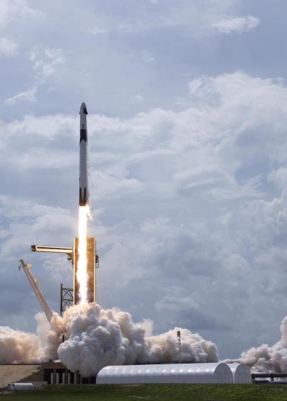 SpaceX_Demo-2_Launch_(Photo_Credit-_NASA-Bill_Ingalls)